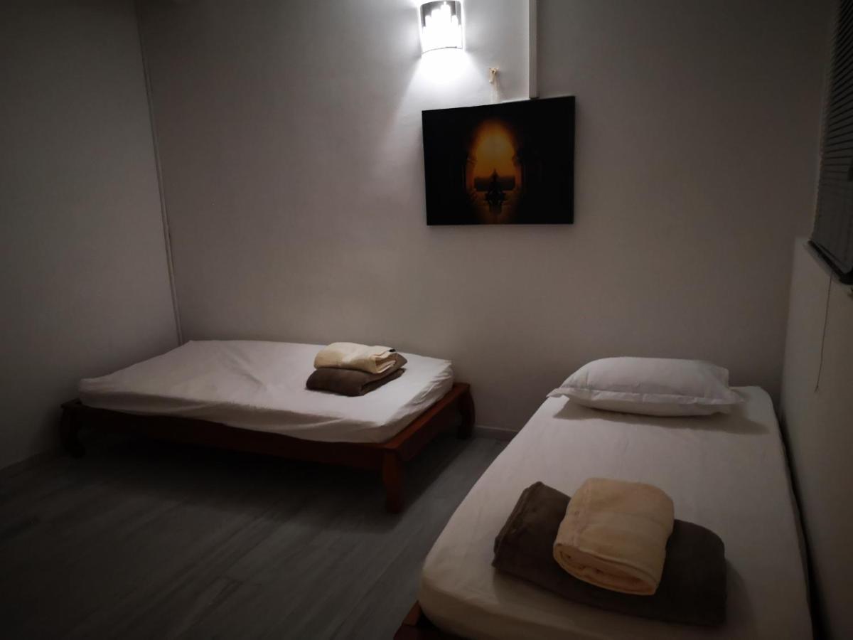 Appartement Saint Gilles Les Bains Kültér fotó