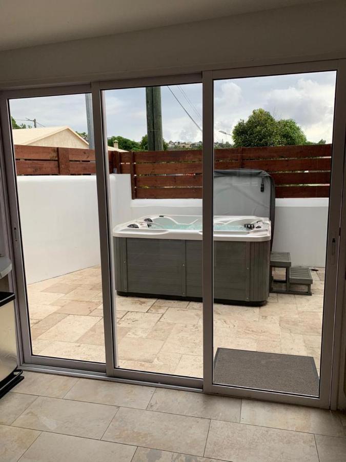 Appartement Saint Gilles Les Bains Kültér fotó